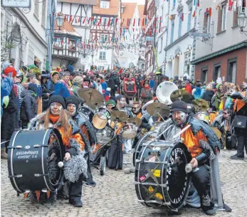  ?? FOTOS: CÄCILIA KRÖNERT ?? Mit den Gassamöggi­s aus Albstadt wird es laut.