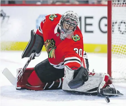  ?? JONATHAN DANIEL/GETTY IMAGES ?? Chicago Blackhawks goalie Jeff Glass is finally getting his chance to play in the NHL after being drafted in 2004.