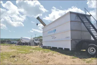  ??  ?? La planta de tratamient­o móvil fue trasladada a San Ber hace más de 20 días.