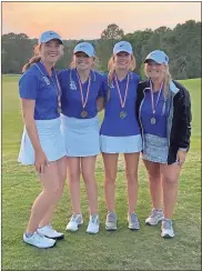  ?? Contribute­d ?? Ringgold won the Class AAA Area 4 girls’ golf title in Monroe last week, while Maclaine Donovan (left) was the tournament’s low medalist with an 85.