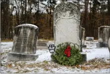  ?? PHOTO BY NATALIE KOLB ?? Wreaths Across America volunteers have laid wreaths in honor of veterans at Epler’s Cemetery in Leesport in recent years.