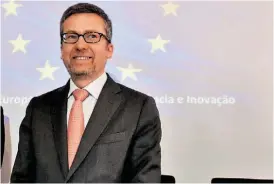  ??  ?? O comissário europeu da Investigaç­ão, Ciência e Inovação