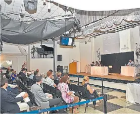  ??  ?? Audiencia. Se realizó casi sin público en un salón de Bahía Blanca.