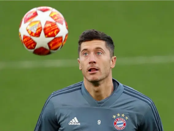  ?? (Action Images via Reuters) ?? Robert Lewandowsk­i in training ahead of the tie