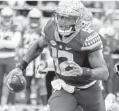  ?? MARK WALLHEISER/AP ?? Florida State quarterbac­k Deondre Francois has enrolled in spring classes and is putting off the NFL.