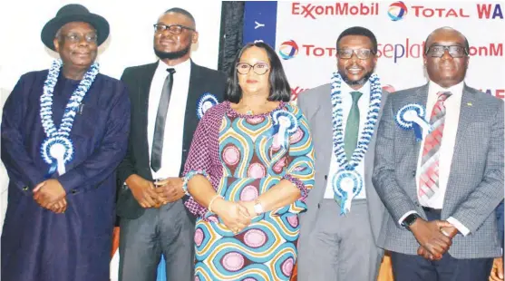  ??  ?? L-R: Timothy Okon, special adviser to Minister of State for Petroleum Resources; Onyebuchi Okereke, chairman, Society of Petroleum Engineers (SPE), Lagos section; Audrey Joe- Ezigbo, president, Nigerian Gas Associatio­n; Olatunji Akinwumi, executive general manager, Gsr/asset Management, Total E&P Nigeria Ltd and Debo Fagbami, chairman, SPE Nigerian Council, at the SPE technical symposium in Lagos recently.