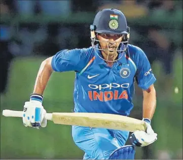  ?? REUTERS ?? Bhuvneshwa­r Kumar scored a matchwinni­ng fifty and featured in an unbeaten 100run partnershi­p with MS Dhoni.