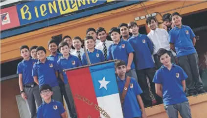  ??  ?? Una investigac­ión determinó que la escuela es la más antigua del país.