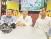  ??  ?? UNIDOS. El alcalde de Guaynabo, Ángel Pérez; José González Freyre, de Pan American Grain; y Néstor González, de Ferries del Caribe, hablaron de la iniciativa.