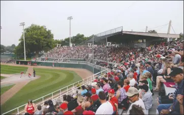  ?? NEWS FILE PHOTO RYAN MCCRACKEN ?? A sold-out crowd at Athletic Park watches Game 5 of the Western Major Baseball League’s championsh­ip series between the Medicine Hat Mavericks and Regina Red Sox on Thursday, Aug. 16, 2018.