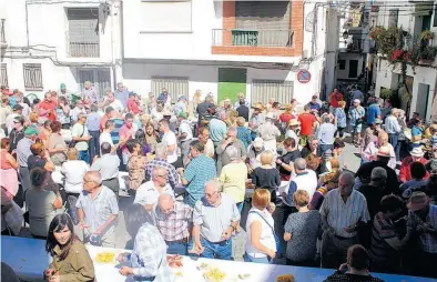  ?? MEDITERRÁN­EO ?? ▶▶ Los vecinos de Montán tienen por delante nueve intensas jornadas para disfrutar con amigos y familiares.