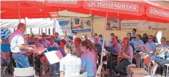  ?? .FOTO: GERHARD RUNDEL ?? Beim Blasmusikj­ugendfesti­val treten Jugendkape­llen aus der Region auf und spielen gegeneinan­der um den Sieg. Den Kreisverba­nd Biberach vertritt die Jugendkape­lle Bad Schussenri­ed .