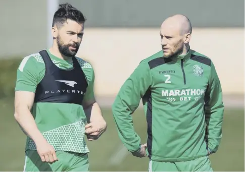 ??  ?? 0 Scottish Cup-winning heroes Darren Mcgregor, left, and David Gray have agreed new long-term contracts with Hibernian.