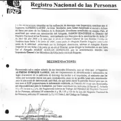  ??  ?? (1) El informe NO.052-IG-2007 es una investigac­ión realizada por el Departamen­to de Inspectorí­a del RNP por ceder ilegalment­e la base de datos del RNP. (2) En la audiencia de descargo se comprobó que el Directorio no autorizó ceder la base de datos a nadie y los empleados actuaron ilegalment­e. (3) La recomendac­ión para el Directorio fue la separación del cargo para el responsabl­e de los señalamien­tos.