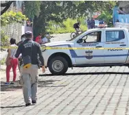  ?? ?? Investigan. La Policía informó que capturó a un hombre que fue visto el martes con el fallecido.