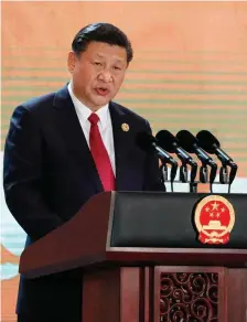  ??  ?? Xi Jinping, China’s president, speaks during the Asia-Pacific Economic Co-operation (Apec) CEO Summit in Da Nang, Vietnam, at the weekend. Photo: SeongJoon Cho/Bloomberg