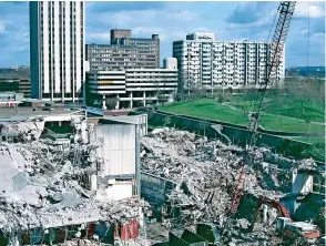  ?? ?? Inset above: The western end of the store at the top of Union Street
Left: demolition under way in 1988
Right: The new Galleries and its car park, photograph­ed in about 1991