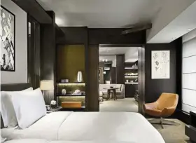  ??  ?? Bedrooms & Bathrooms: rosewood Beijing, China, by BAr studio.