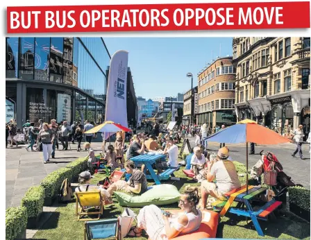  ??  ?? ■ When the sun shone on Blackett Street, Geordies made the most of it over 10 summer weekends