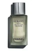  ??  ?? Chanel Le Blanc Huile