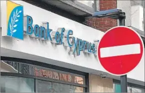  ?? ANDREW WINNING / REUTERS ?? Fachada de una oficina del Banco de Chipre en Londres