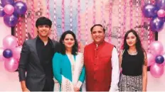 ??  ?? ■ Sanya Jain with her family — father Pankaj Kumar Jain, mother Vandana Jain and brother Yash Jain.