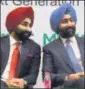  ?? HT/FILE ?? Shivinder Singh (left) and Malvinder Singh. The attached assets include shares, moveable and immovable properties, art as well as debts owed to Oscar Investment­s Ltd and RHC Holding Pvt. Ltd