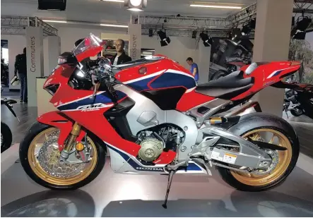  ??  ?? The new CBR 1000 RR Fireblade made its South African debut and was a main attraction at the Honda stand.