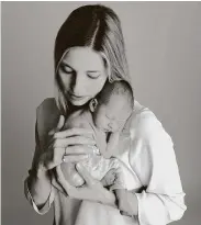  ?? Debbie Ditt ?? Lindsey Cosyns and her baby Leo.