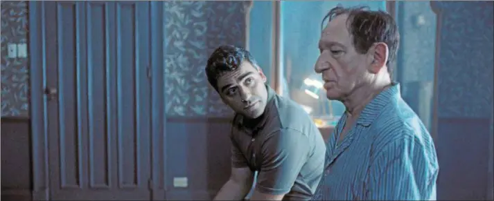  ?? METRO GOLDWYN MAYER PICTURES ?? Oscar Isaac, left, and Ben Kingsley perform a scene in “Operation Finale.”