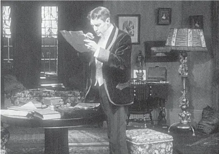  ?? PHOTOS COURTESY OF SAN FRANCISCO SILENT FILM FESTIVAL ?? William Gillette, built like a Victorian-era Gary Cooper, in the 1916 silent film Sherlock Holmes.
