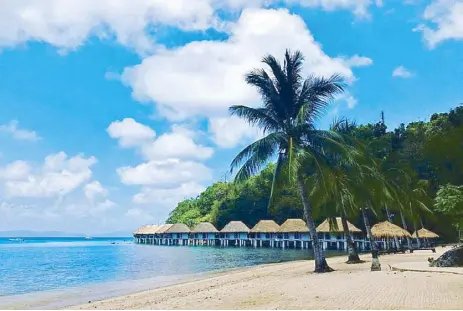  ??  ?? Palawan paradise: Apulit Island Resort is the fourth in Ayala Land’s glittering roster of El Nido Resorts.