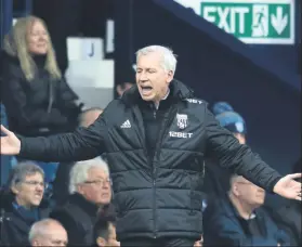  ??  ?? Alan Pardew, el último técnico que ha sido cesado en la Premier League FOTO: GETTY