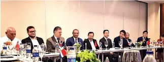  ?? Foto cortesía de Roberto Santana ?? 14 de diciembre de 2019. Reunión de negocios efectuada en la República Dominicana entre empresas locales y chinas.