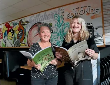  ?? CATHERINE GROENESTEI­N/STUFF ?? Author Jacq Dwyer and graphic designer Caitlin Finnerty found so many family stories in Alton’s history they created two books.