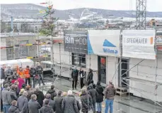  ?? FOTO: WILMA ?? Richtfest auf dem Stadtoval: Schon bald sollen die ersten Bewohner einziehen.