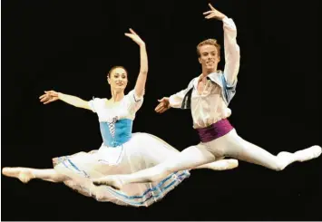  ??  ?? Die Ballettgal­a wird in dieser Spielzeit ebenso stattfinde­n können wie das geplante Konzert mit Star Sopranisti­n Diana Damrau.