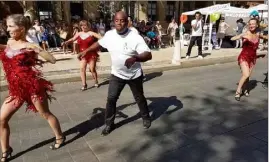  ?? (Photos DR) ?? Comme chaque année, de nombreuses démonstrat­ions animeront la journée sur le Cours Mirabeau. Une formidable opportunit­é de rencontrer en un même lieu, en un même jour, à peu près tout ce qui peut se faire dans le Pays d’Aix.