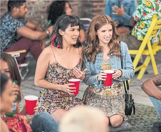  ?? ZACH DILGARD WARNER MEDIA/TRIBUNE NEWS SERVICE ?? Zoe Chao, left, and Anna Kendrick in a scene from HBO Max's new show ‘Love Life,” which is available in Canada on Crave.