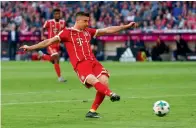  ?? Reuters ?? Robert Lewandowsk­i is fit and is likely to start for Bayern Munich when they take on Borussia Dortmund. —