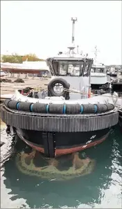  ?? (Photo PLP) ?? Les RP (ici le Puffin) disposent d’un rostre réglable leur permettant de s’adapter aux sous-marins nucléaires français, que ce soient les SNA basés à Toulon ou les lanceurs d’engins basés à Brest.