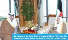  ??  ?? His Highness the Amir Sheikh Sabah Al-Ahmad Al-Jaber AlSabah meets with former Minister of State for Cabinet Affairs and Acting Minister of Informatio­n Sheikh Mohammad AlAbdullah Al-Mubarak Al-Sabah.