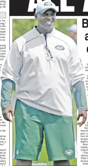  ?? Bill Kostroun ?? JAWS AND PAUSE: After Geno Smith (right) was photograph­ed throwing a ball around with a friend two days after undergoing surgery to repair his broken jaw, coach Todd Bowles said the third-year quarterbac­k “shouldn’t be doing it right now.”