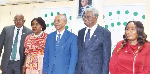  ?? ?? Vice President, Chairman, Membership Committee, Lagos Chamber of Commerce and Industry ( LCCI), Sir Ladi Smith ( left); Director General, LCCI, Dr. Chinyere Almona, FCA; President, LCCI, Mr. Gabriel Idahosa, FCA; Deputy President, LCCI, Engr. Leye Kupoluyi and Vice President, LCCI, Mrs Olajumoke Fashanu during the 2024 LCCI 1st Quarter Press Conference in Lagos. PHOTO; SUNDAY AKINLOLU