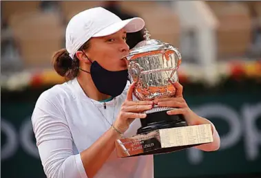  ??  ?? Iga Swiatek heeft beslag gelegd op de titel van Roland Garros. (Foto: AD)