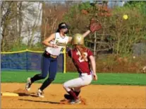  ?? BILL RUDICK — FOR DIGITAL FIRST MEDIA ?? Unionville’s Avery Jones gets Oxford’s Abby O’Connor during Monday’s game between Oxford and Unionville.