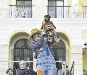  ?? ANTONIO HERNÁNDEZ ?? Una participan­te en el Carnaval de las Mascotas.