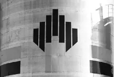  ??  ?? A logo of Russia’s Rosneft oil company at the central processing facility of the Rosneftown­ed Priobskoye oil field outside the West Siberian city of Nefteyugan­sk, Russia. Glencore’s move last week to sell most of its stake in Russian oil major Rosneft...