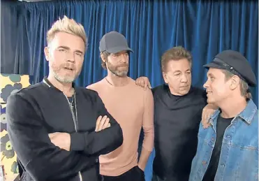  ??  ?? ▼
Take That were in cheeky form when they met up with Ross.