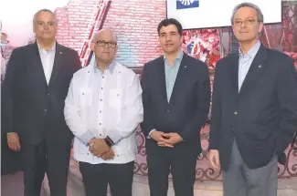  ??  ?? Luis E. Espínola, Eduardo Grullón, Christophe­r Paniagua y Manuel A. Grullón.